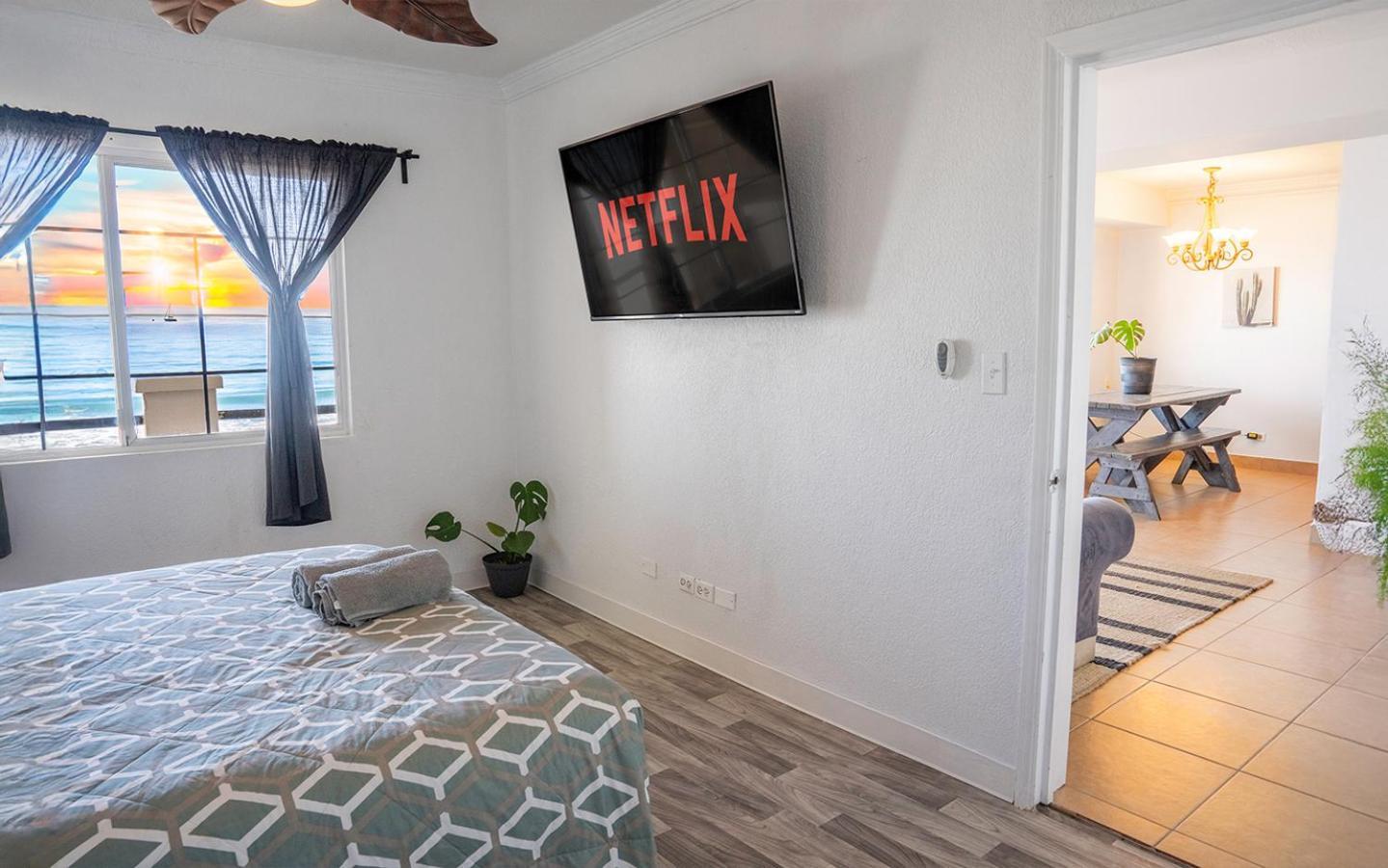 Beachfront Two Bedroom With 3 Beds 提华纳 外观 照片